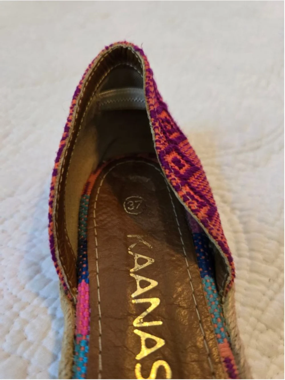 Kaanas step into